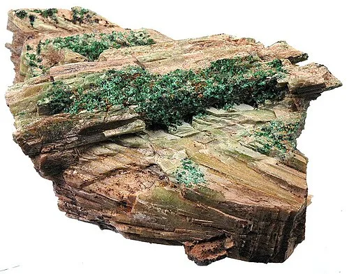 Chrome diopside specimen
